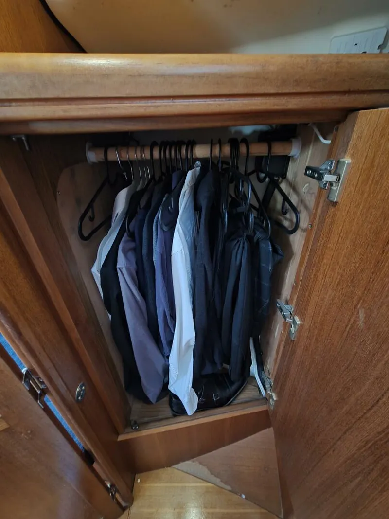 Slide: The Image of Hunter 326 2003 - 5982251