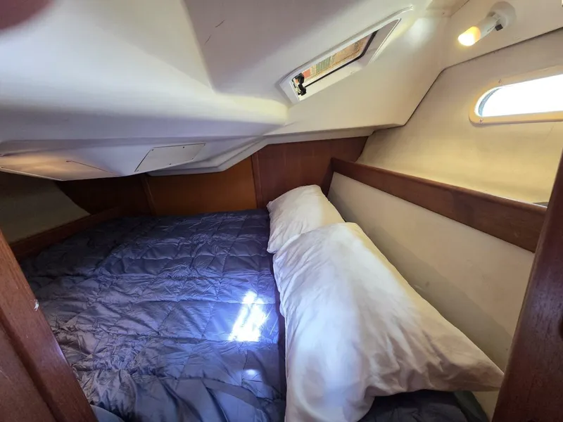 Slide: The Image of Hunter 326 2003 - 5982253