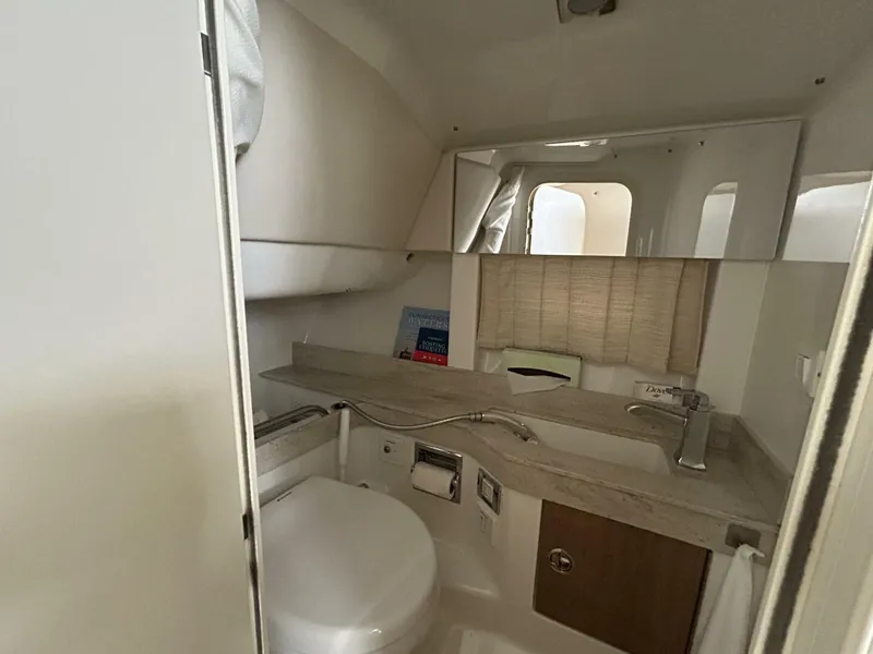 Slide: The Image of Formula 350 CBR 2017 - 5982545