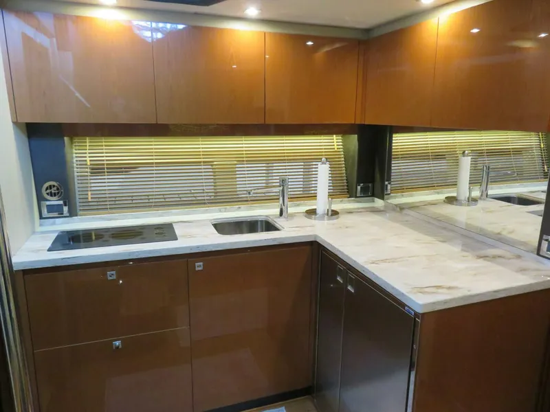 Slide: The Image of Sea Ray 47 2015 - 5982661