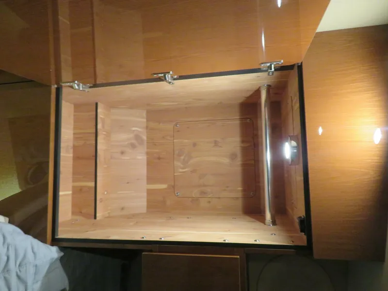 Slide: The Image of Sea Ray 47 2015 - 5982673