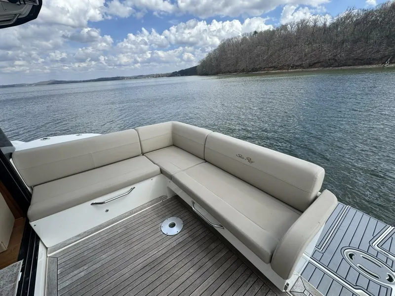 Slide: The Image of Sea Ray 47 2015 - 5982649