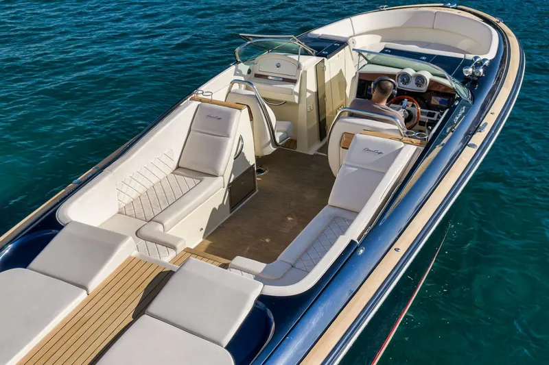 Slide: The Image of Chris-Craft 34 - 2LW - Profile 2021 Chris-Craft 34 Launch - 2LW - 5983055