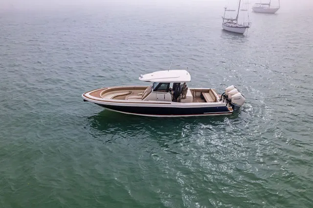Slide: The Image of Chris-Craft 34 Launch 2021 - 39