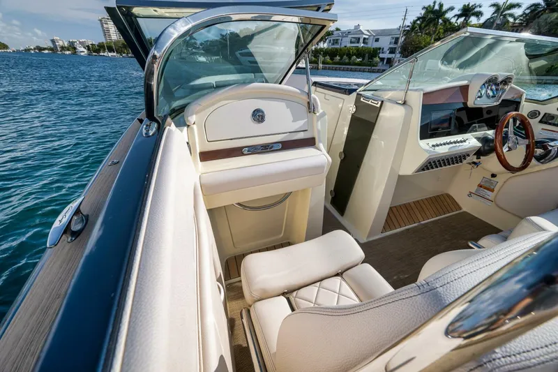 Slide: The Image of Chris-Craft 34 - 2LW - Seating 2021 Chris-Craft 34 Launch - 2LW - 5983028