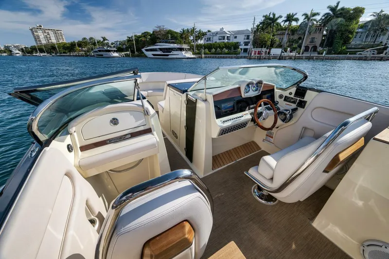 Slide: The Image of Chris-Craft 34 - 2LW - Seating 2021 Chris-Craft 34 Launch - 2LW - 5983030