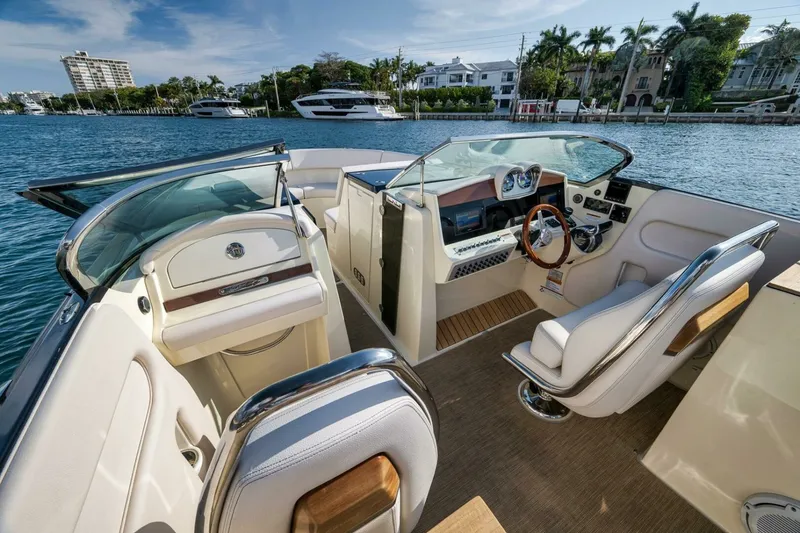 Slide: The Image of Chris-Craft 34 - 2LW - Seating 2021 Chris-Craft 34 Launch - 2LW - 7079722