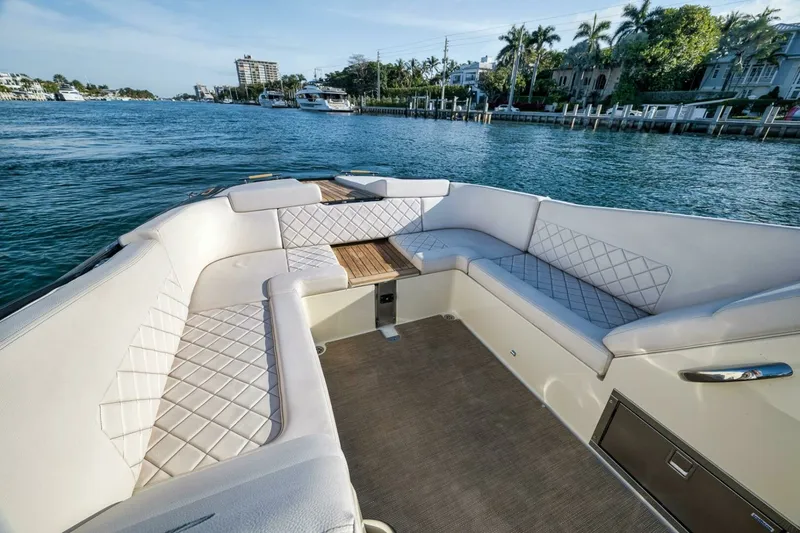 Slide: The Image of Chris-Craft 34 - 2LW - Forward Seating 2021 Chris-Craft 34 Launch - 2LW - 7079729