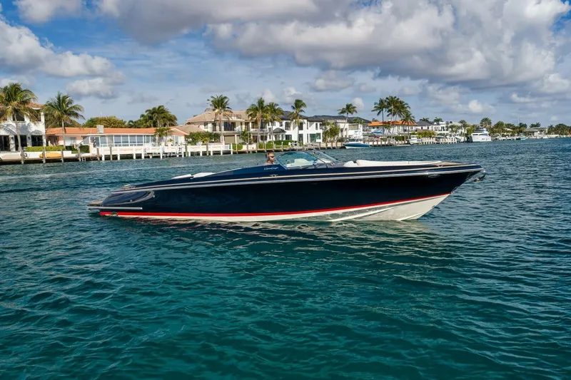 The Image of Chris-Craft 34 - 2LW - Profile 2021 Chris-Craft 34 Launch - 2LW - 7079717