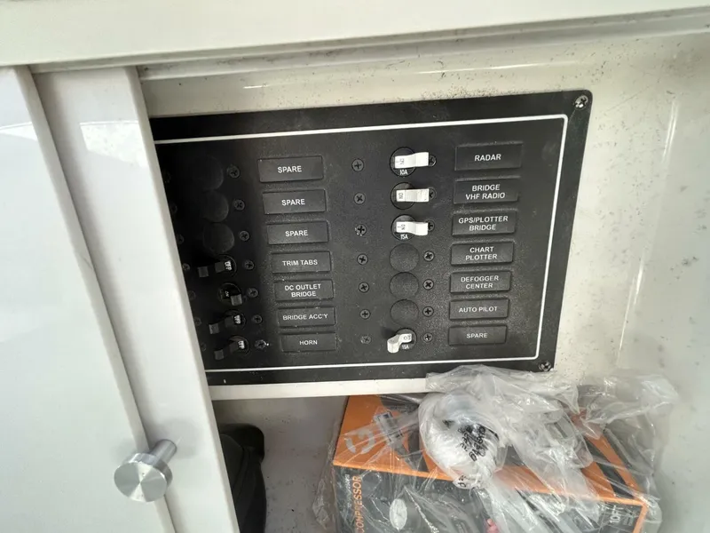 Slide: The Image of Carver Yachts 366 MY 2005 - 5986055