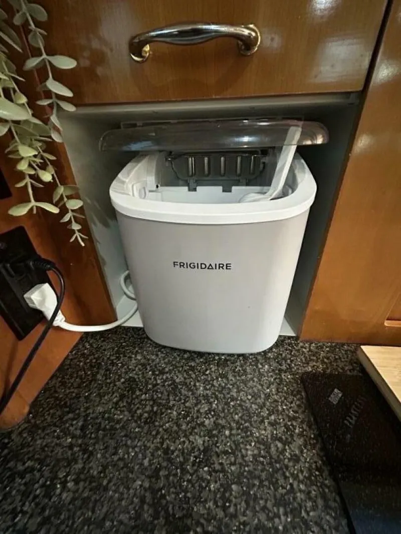 Slide: The Image of Carver Yachts 366 MY 2005 - 5986074