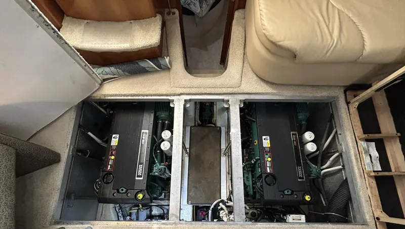 Slide: The Image of Carver Yachts 366 MY 2005 - 5986092