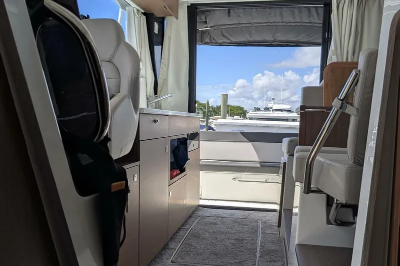 Slide: The Image of Jeanneau NC 1095 Weekender 2023 - 5983079