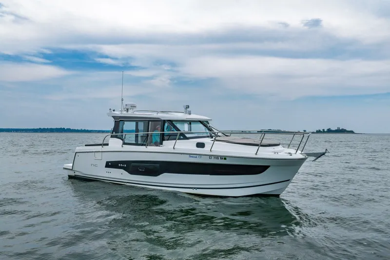 Slide: The Image of Jeanneau NC 1095 Weekender 2023 - 6824288