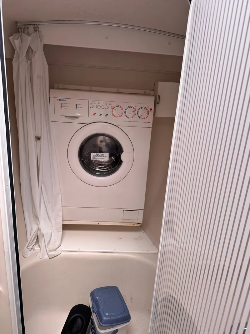 Slide: The Image of Catalina 470 2002 - 6017595