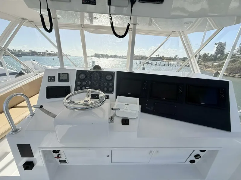 Slide: The Image of Viking 50 REEL LEGACY - Flybridge Electronics  1992 Viking 50 Convertible - REEL LEGACY  - 5983352