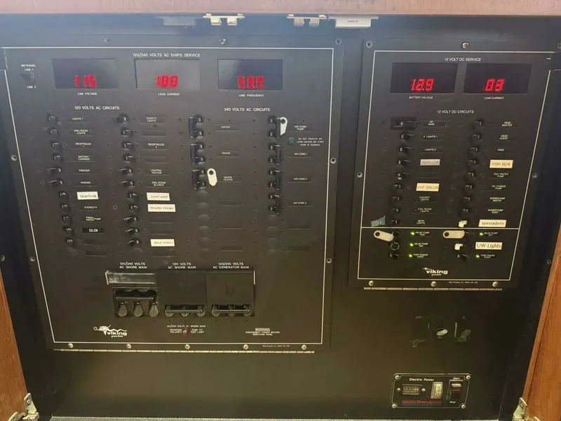 Slide: The Image of Viking 50 REEL LEGACY - Control Panel 1992 Viking 50 Convertible - REEL LEGACY - 7678372