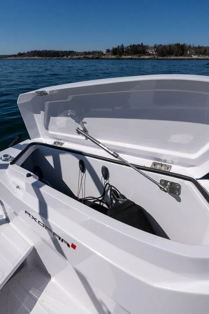 Slide: The Image of Axopar 29 2026 - 5983913