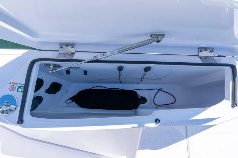 Slide: The Image of Axopar 29 2026 - 5983914