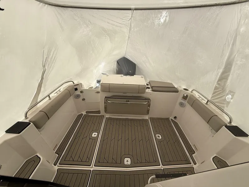 Slide: The Image of Cutwater C-24 2022 - 5992501