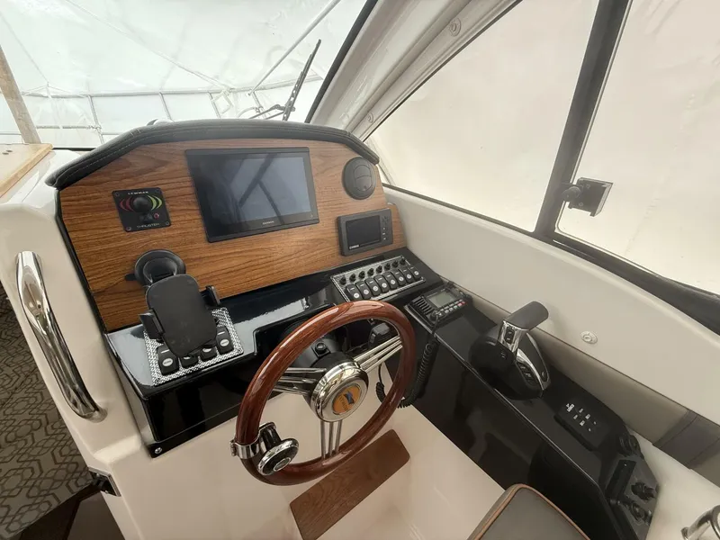 Slide: The Image of Cutwater C-24 2022 - 5992494