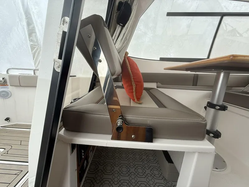 Slide: The Image of Cutwater C-24 2022 - 5992506