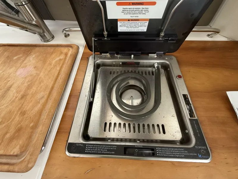 Slide: The Image of Cutwater C-24 2022 - 5992488