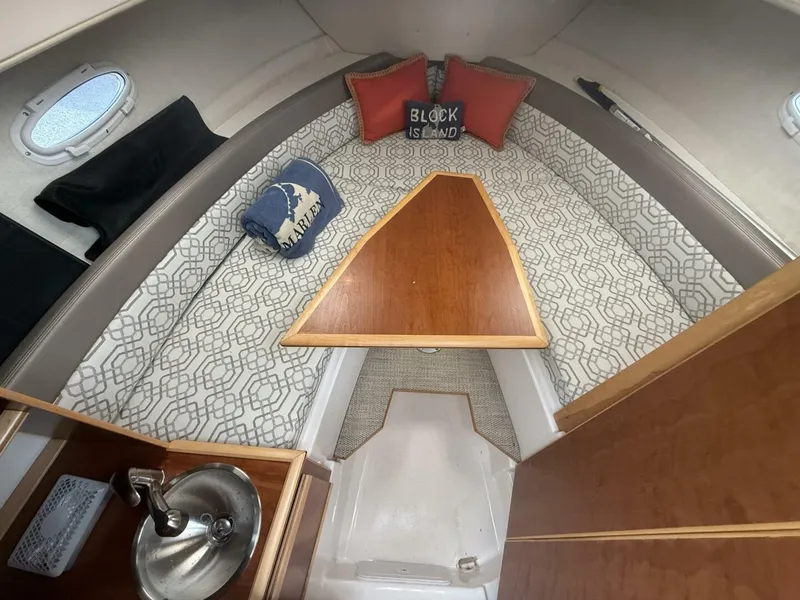 Slide: The Image of Cutwater C-24 2022 - 5992470