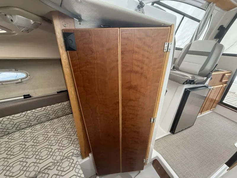 Slide: The Image of Cutwater C-24 2022 - 5992475