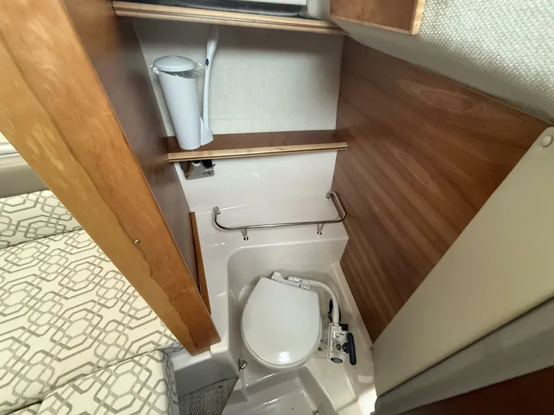 Slide: The Image of Cutwater C-24 2022 - 5992474