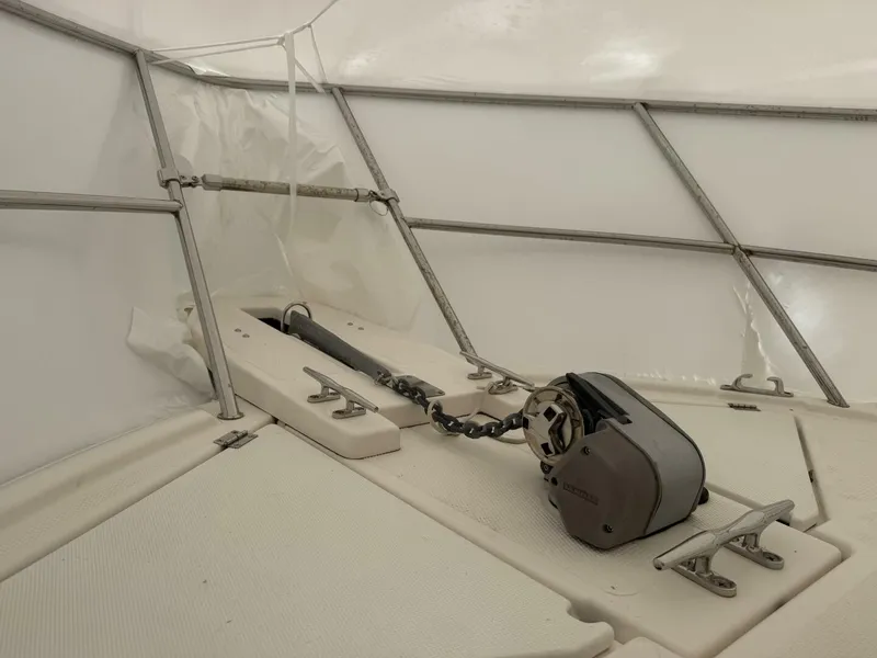 Slide: The Image of Cutwater C-24 2022 - 5992468