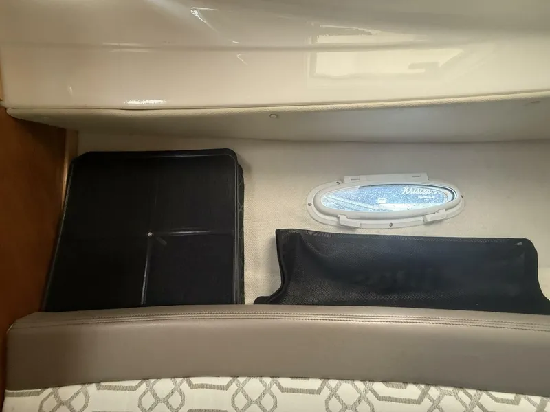 Slide: The Image of Cutwater C-24 2022 - 5992486