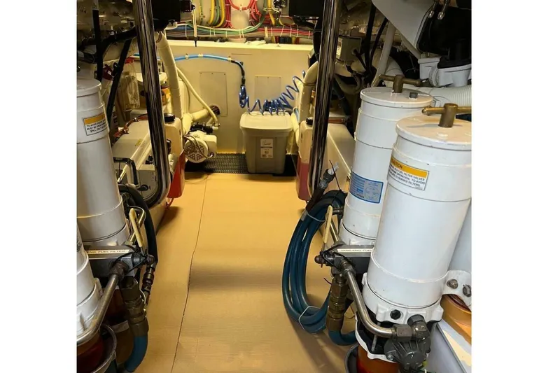 Slide: The Image of Hatteras GT54 2013 - 5983594