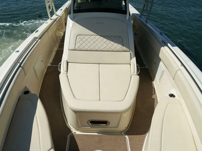 Slide: The Image of Chris-Craft 34- Catalina Grace- Bow 2018 Chris-Craft 34 Catalina Grace - 7654424