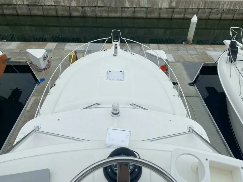 Slide: The Image of 2006 Cabo 40 Express - BUZZ CATCHER - 6421709