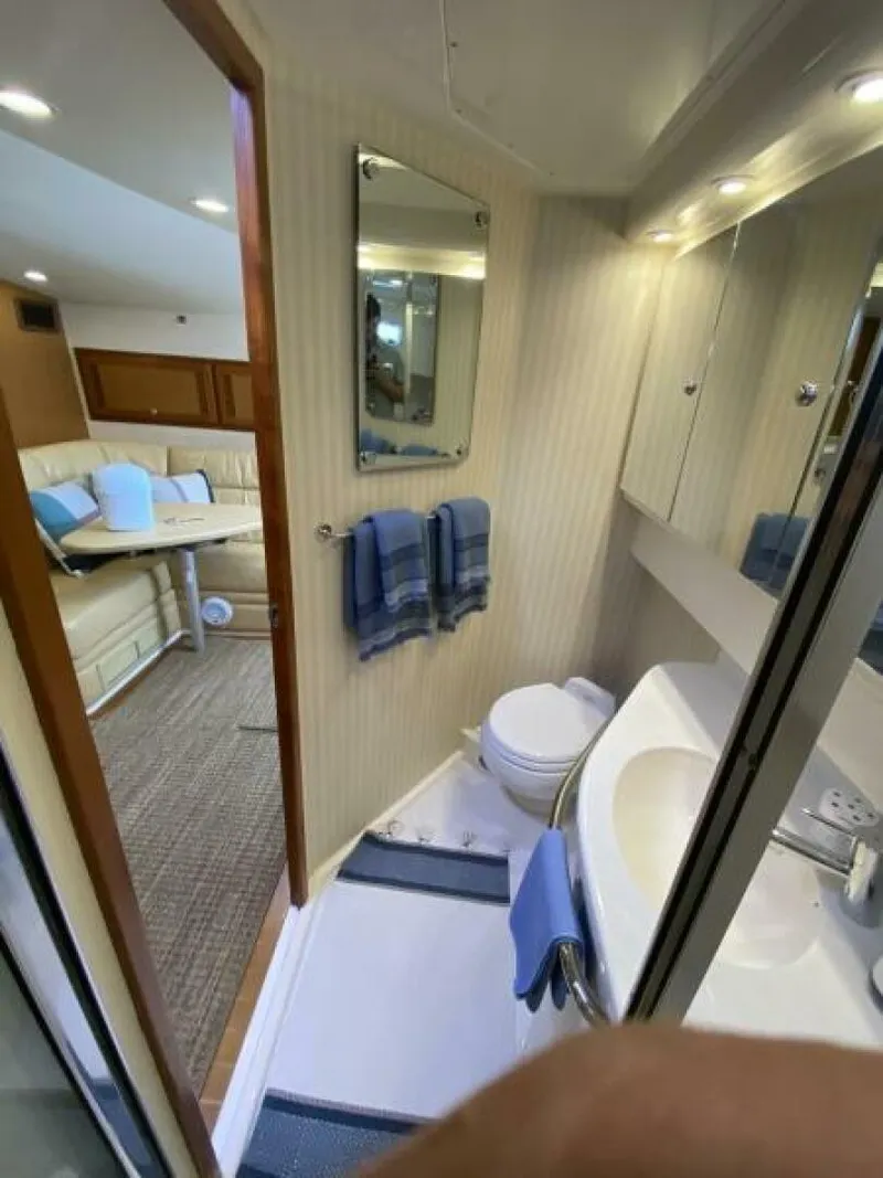 Slide: The Image of 2006 Cabo 40 Express - BUZZ CATCHER - 5983992