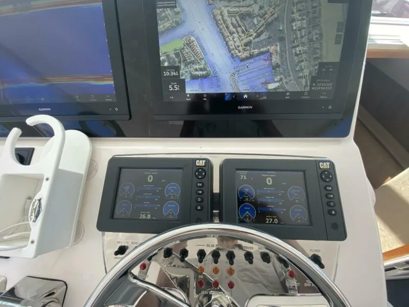 Slide: The Image of 2006 Cabo 40 Express - BUZZ CATCHER - 5984001