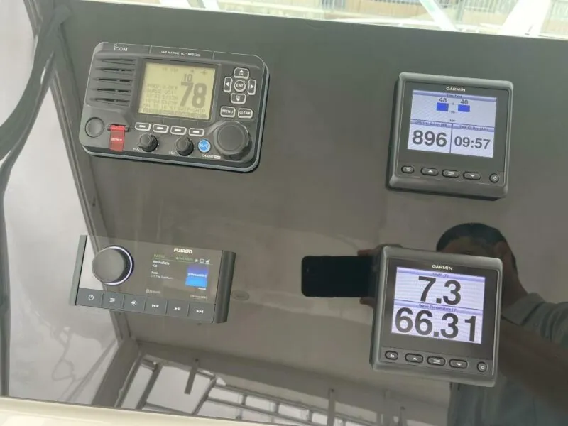 Slide: The Image of 2006 Cabo 40 Express - BUZZ CATCHER - 5984004