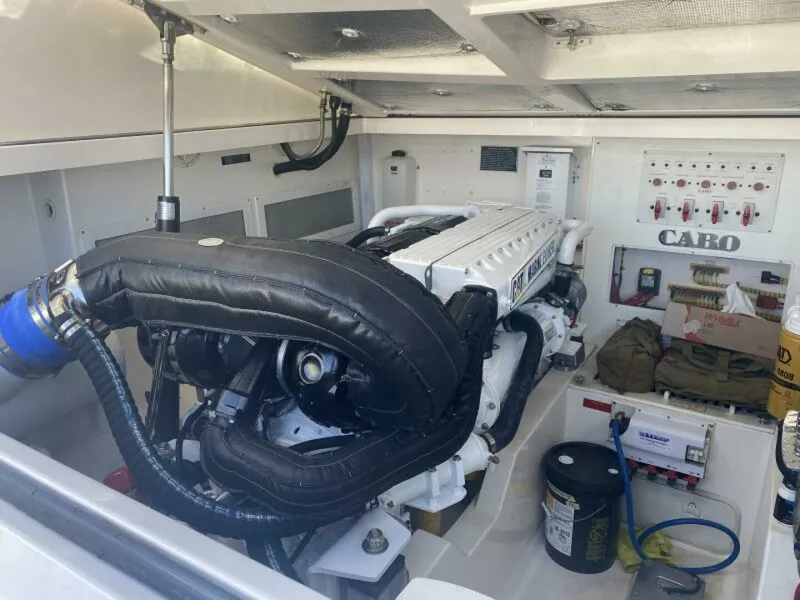 Slide: The Image of 2006 Cabo 40 Express - BUZZ CATCHER Engine Room - 5984007