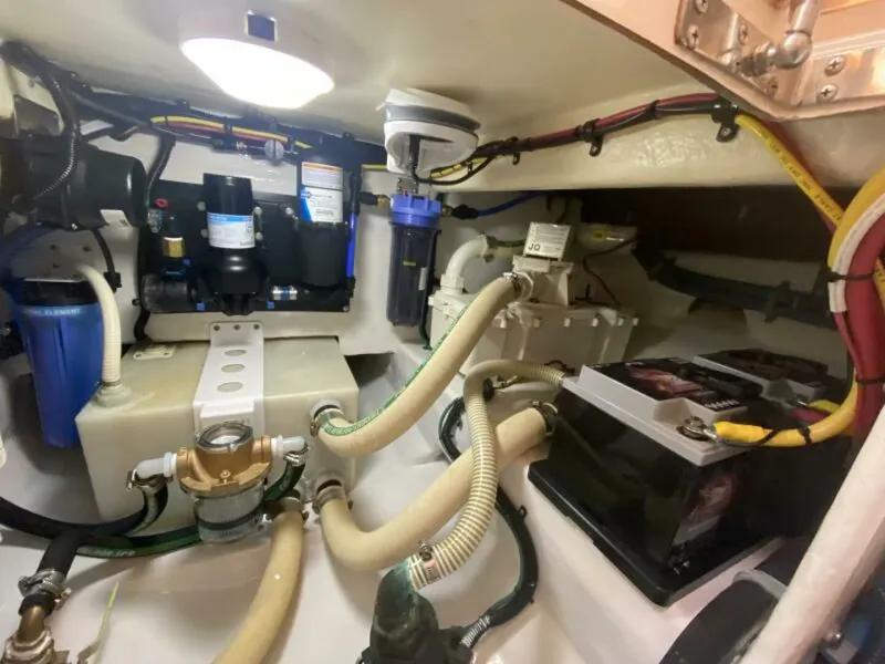 Slide: The Image of 2006 Cabo 40 Express - BUZZ CATCHER - 5984010