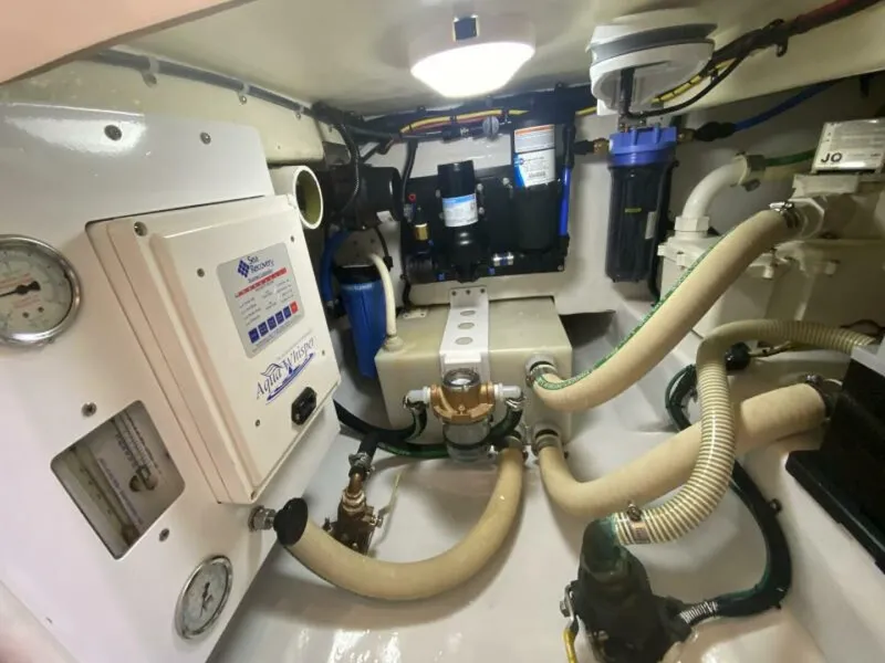 Slide: The Image of 2006 Cabo 40 Express - BUZZ CATCHER - 5984011