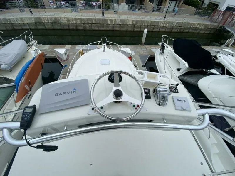 Slide: The Image of 2006 Cabo 40 Express - BUZZ CATCHER - 6421708