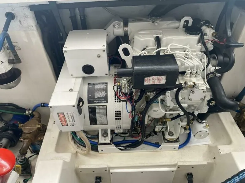 Slide: The Image of 2006 Cabo 40 Express - BUZZ CATCHER - 5984015