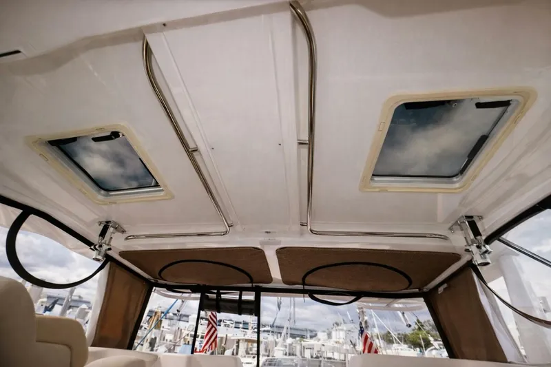 Slide: The Image of Pursuit OS 345 Offshore 2016 - 5986963