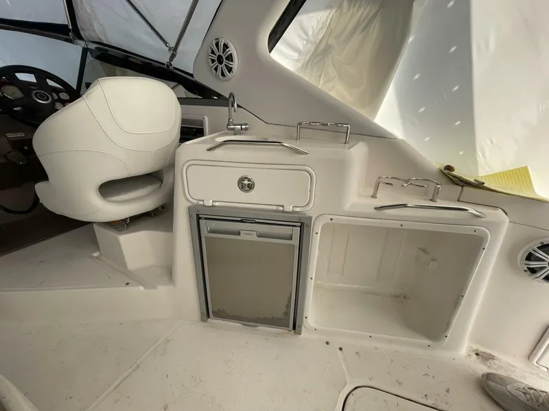 Slide: The Image of Regal 2860 Window Express 2006 - 5984615