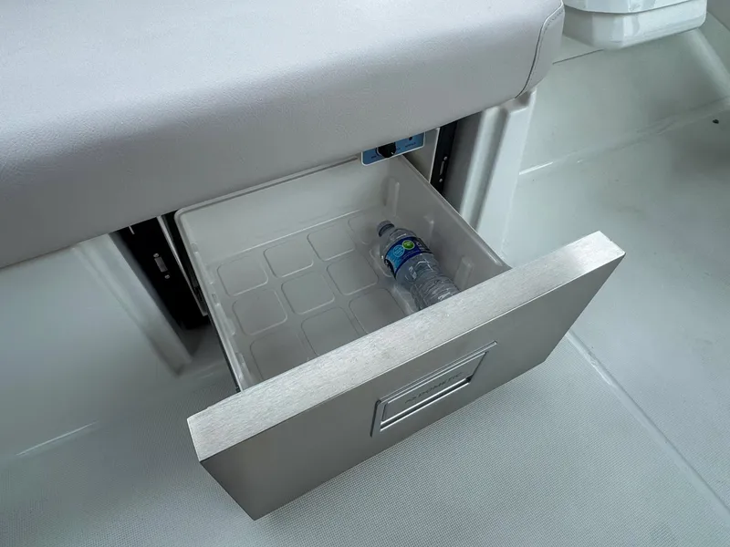 Slide: The Image of Beneteau Antares 11 2026 - 6008973