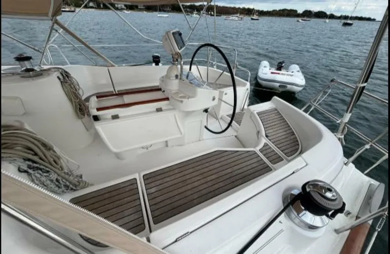 Slide: The Image of Beneteau 411 2002 - 5984920