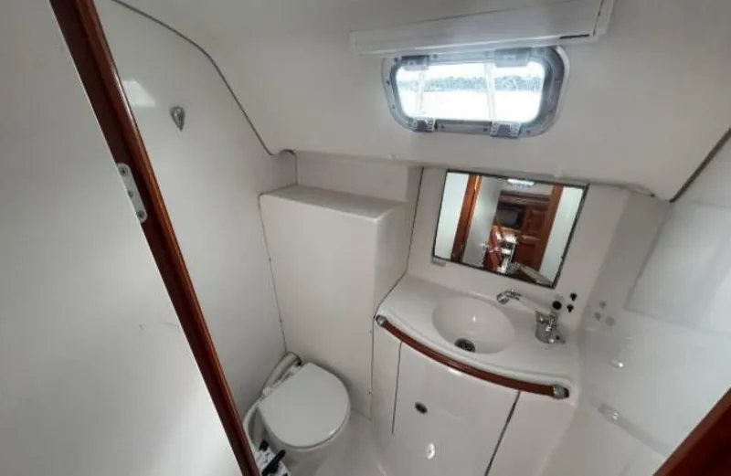 Slide: The Image of Beneteau 411 2002 - 5984933