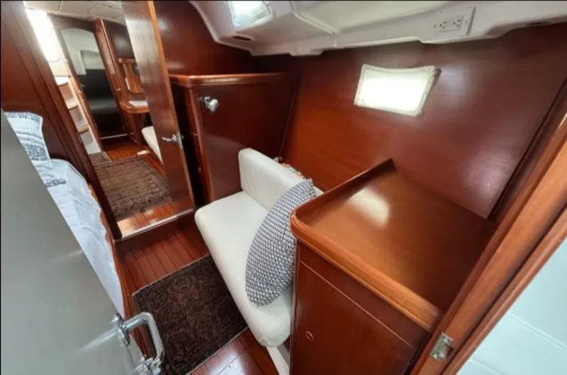 Slide: The Image of Beneteau 411 2002 - 5984947