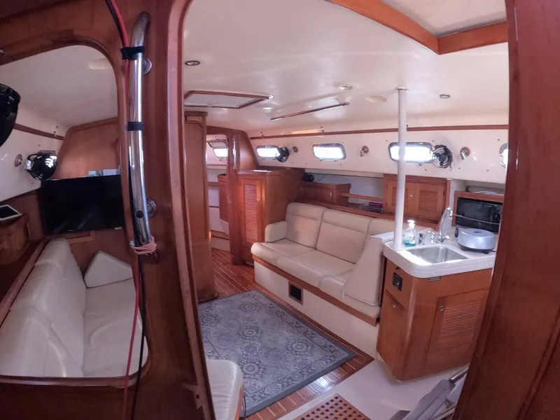 Slide: The Image of Island Packet 370 2005 - 5991817